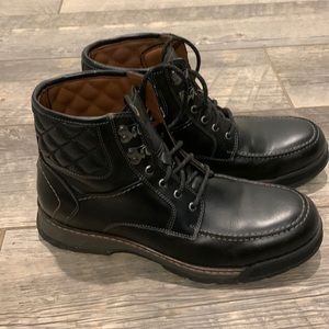 Johnston and Murphy waterproof boots with quilted leather